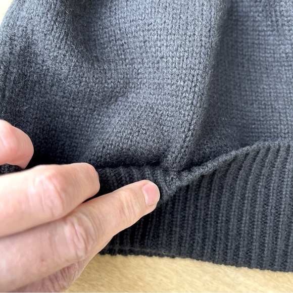 Charter Club Wm’s 100% Cashmere Cuffed Black Knit Beanie Hat NWOT One Size - Picture 6 of 10